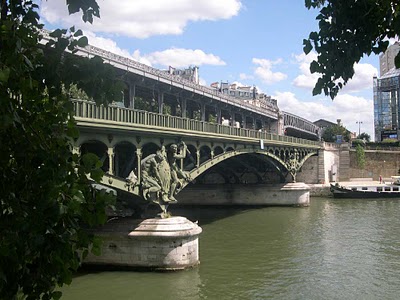 le pont  Mirabeau  à  Paris  (mes photos)apollinaire-pont-mirabeauparis
