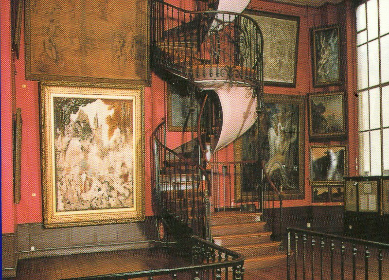 moreau musée : L'escalier  en  spirale   du musée